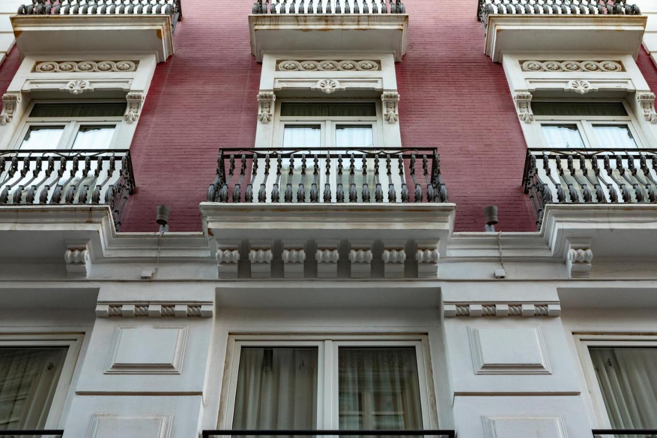 ולנסיה Petit Palace Plaza De La Reina מראה חיצוני תמונה