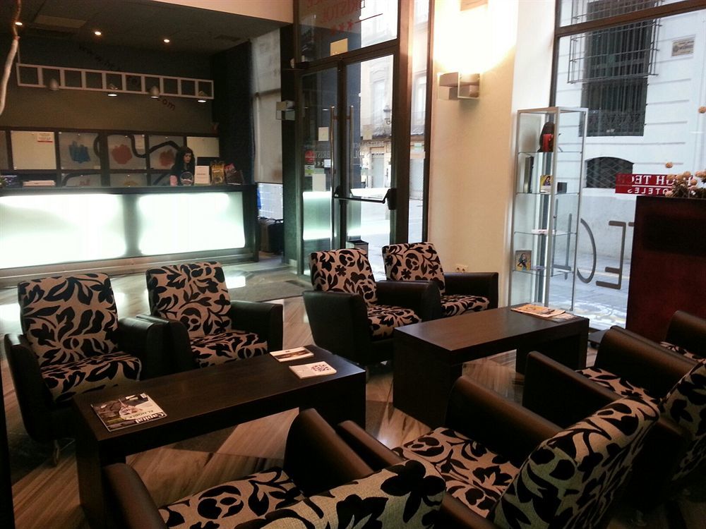 ולנסיה Petit Palace Plaza De La Reina מראה חיצוני תמונה